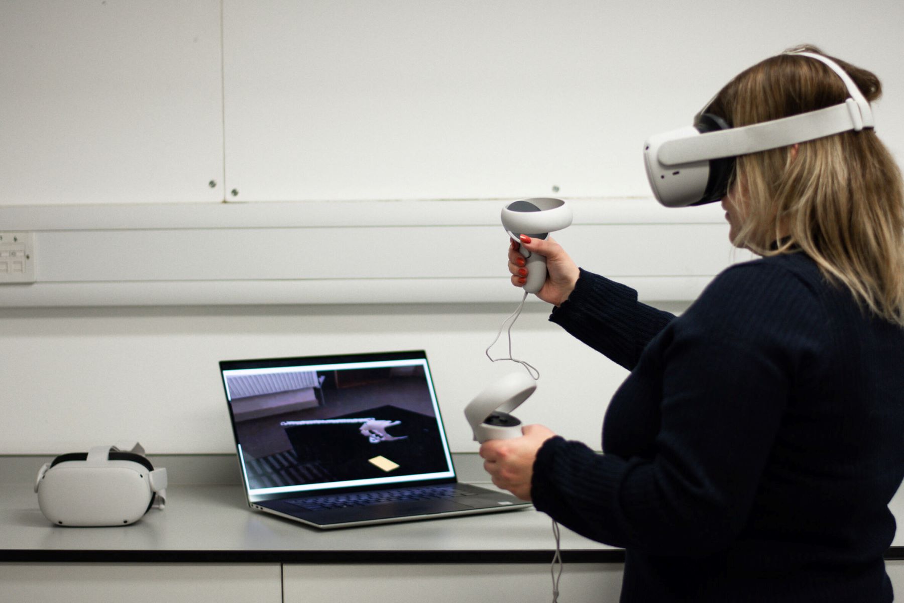 woman using vr headset