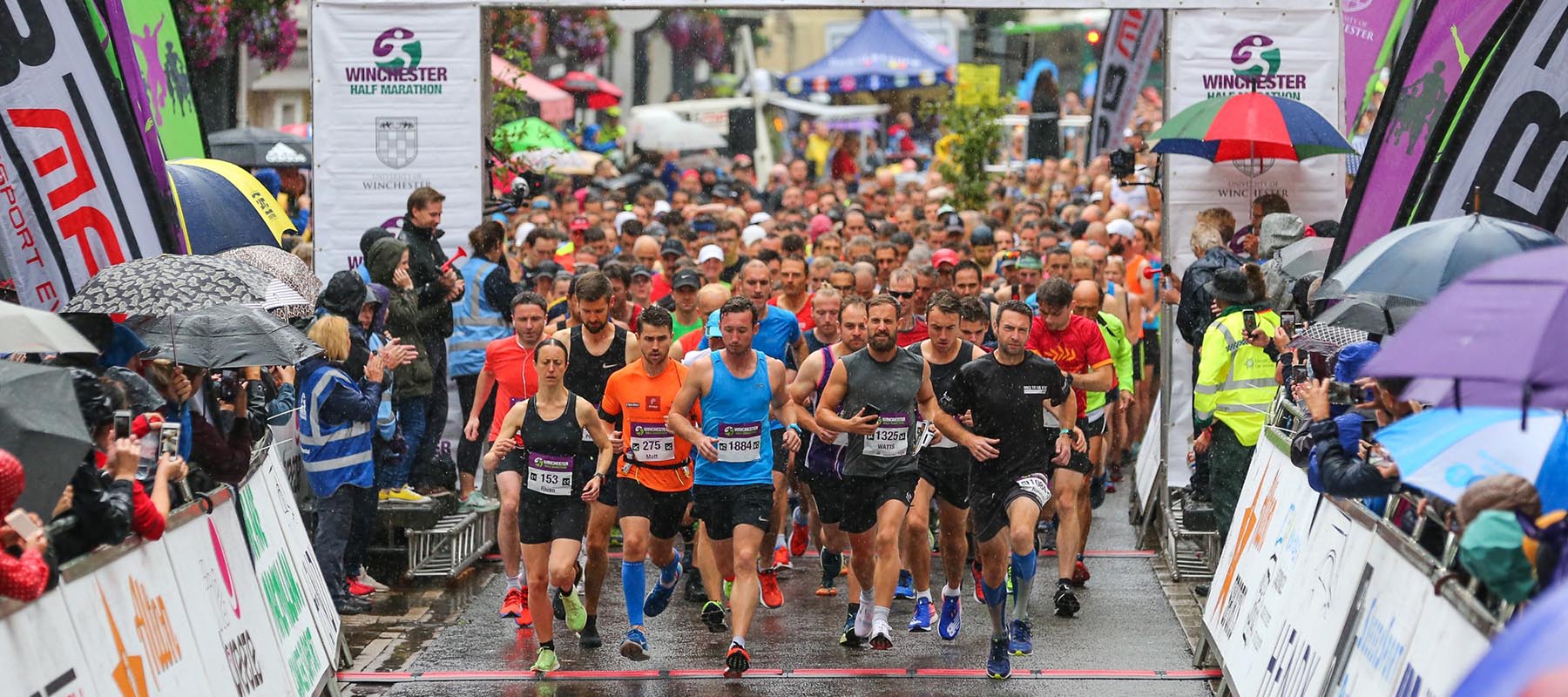 Runners at the start line