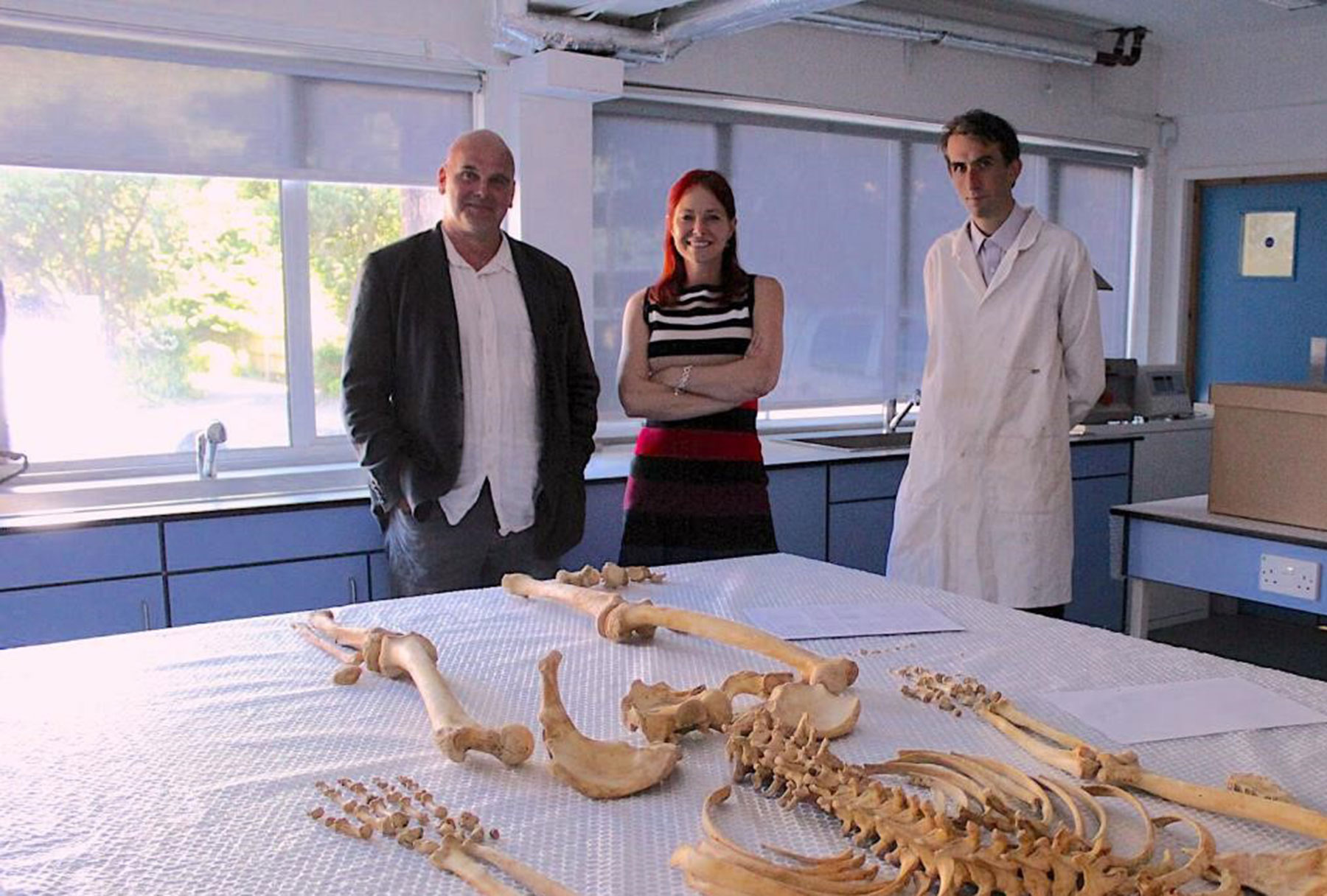 April 2018: University of Winchester archaeologists welcome Prof. Alice Roberts