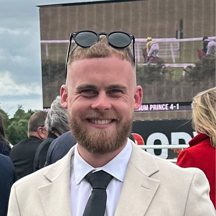 Louie Wakefield, Physiologist
