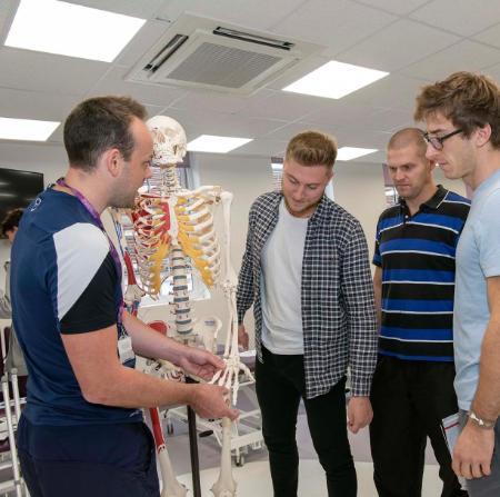 Physiotherapy students and teachers
