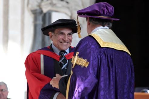 David Suchet receiving his award from Alan Titchmarsh in Winchester Cathedral